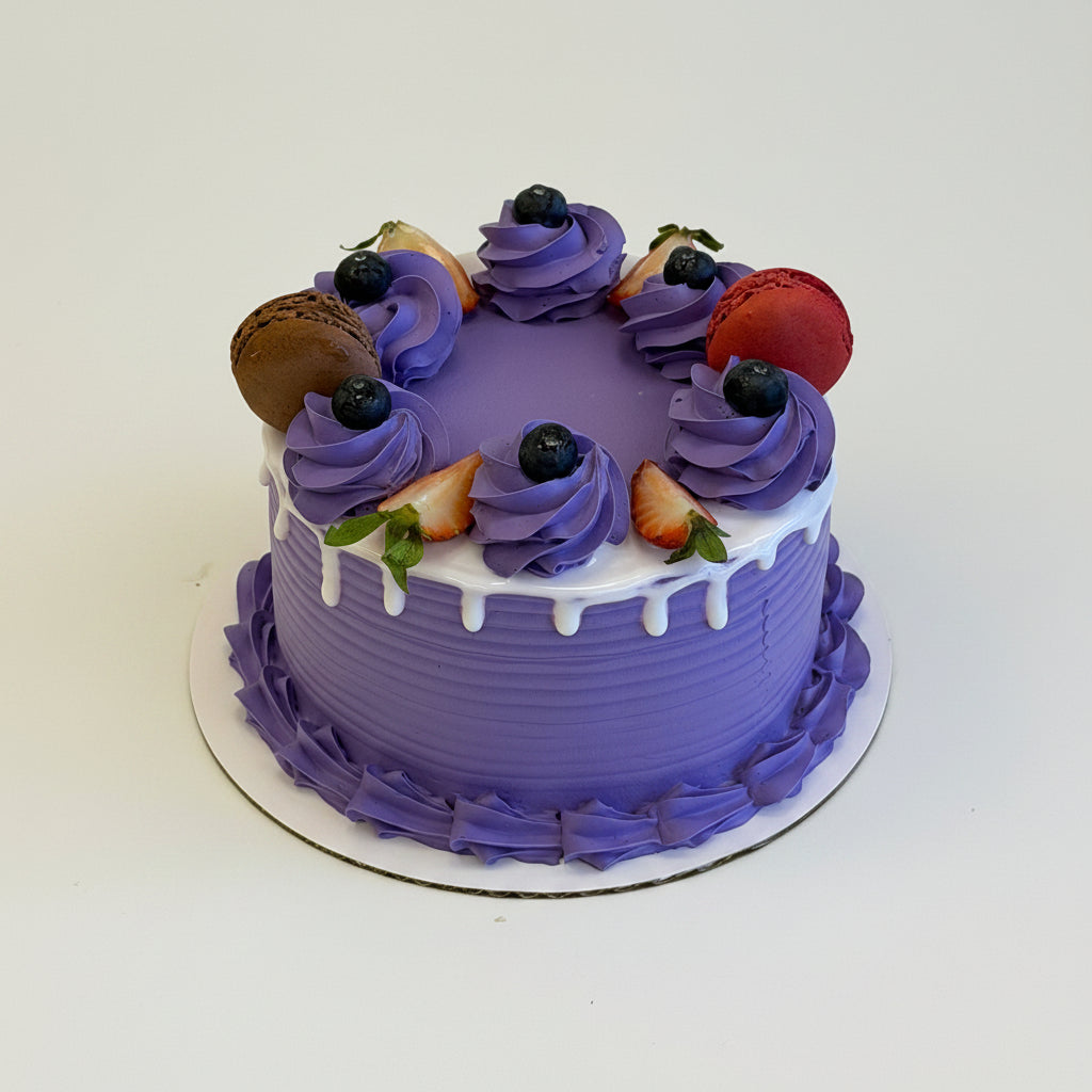 Mini Blueberry & Macaron Cake