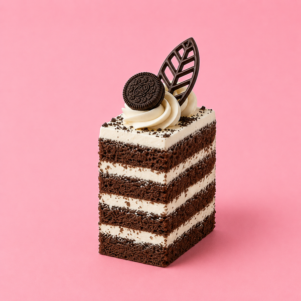 Coockies & Cream Cake Slice