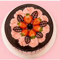 Classic Strawberry Paradise Cake