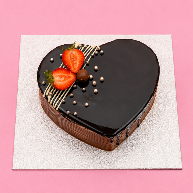 Mini Choco Heart Drip Cake