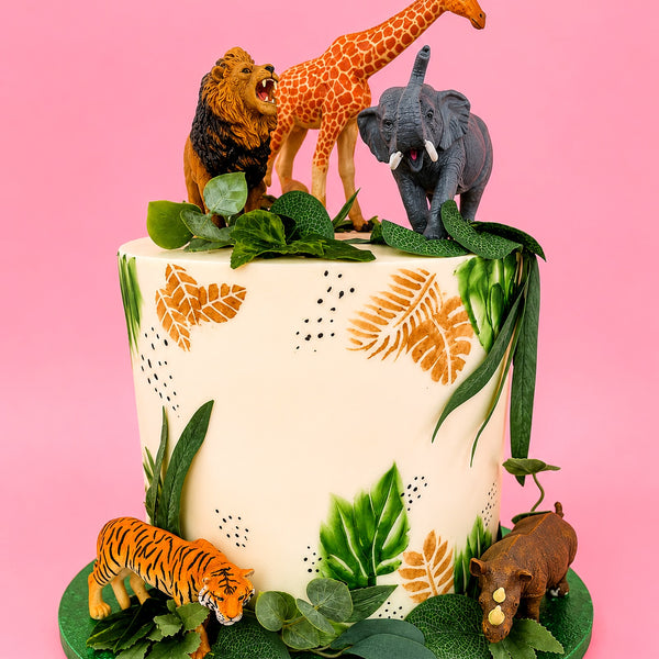 Wild Safari Realistic Animals Cake