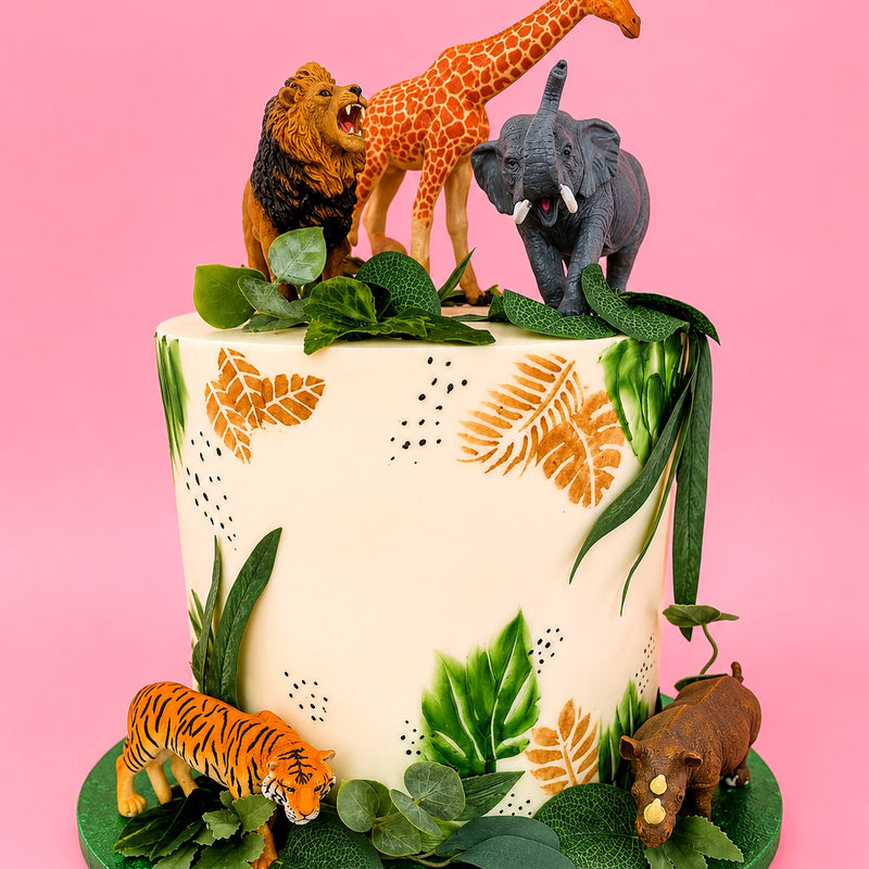 Wild Safari Realistic Animals Cake