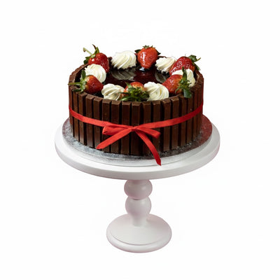 Kitkat Round Cake